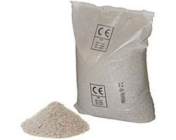 A 25kg-bag of high quality silica quartz sand